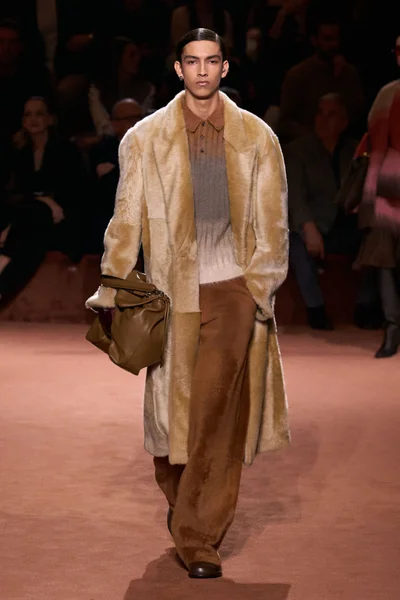Look 31